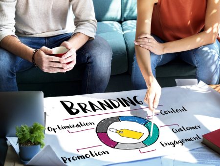 Créer un logo vs un branding complet : pourquoi un branding est-il si important et votre logo en fait partie